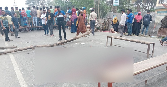 নলছিটিতে সড়ক দুর্ঘটনায় স্কুলছাত্রসহ নিহত ২