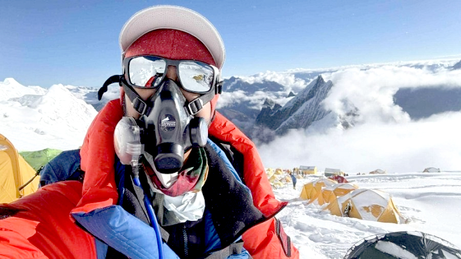 পৃথিবীর অষ্টম সর্বোচ্চ চূড়া ‘মানাসলু’ জয় করলেন বাংলাদেশের তমাল