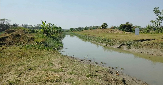 ইতিহাসের পাতা থেকে হারিয়ে যাচ্ছে আমতলীর নদী-খাল