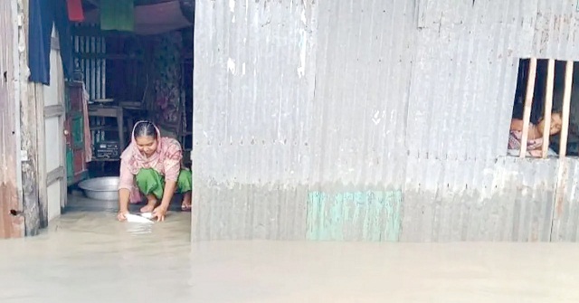 ভোলায় টানা বৃষ্টিপাতে পানিবন্দি ২৫ হাজার মানুষ 