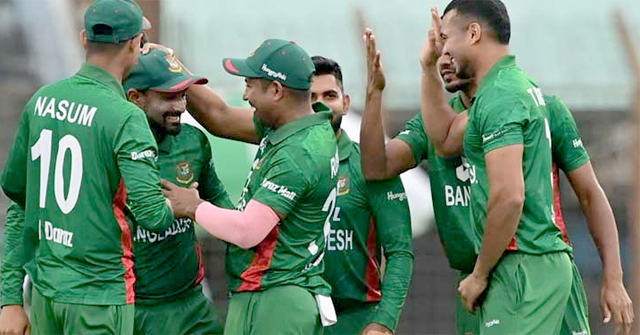 পাথরঘাটায় সেনাসদস্যের ঘর ভাংচুর:বিএনপি নেতার বিরুদ্ধে সংবাদ সম্মেলন