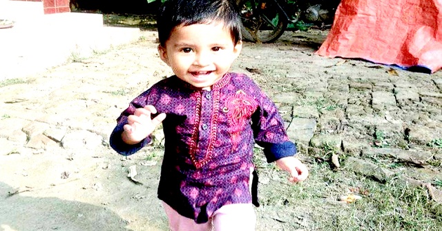 সবার অজান্তে ঘর থেকে বের হলো শিশু, পুকুরে মিলল মরদেহ