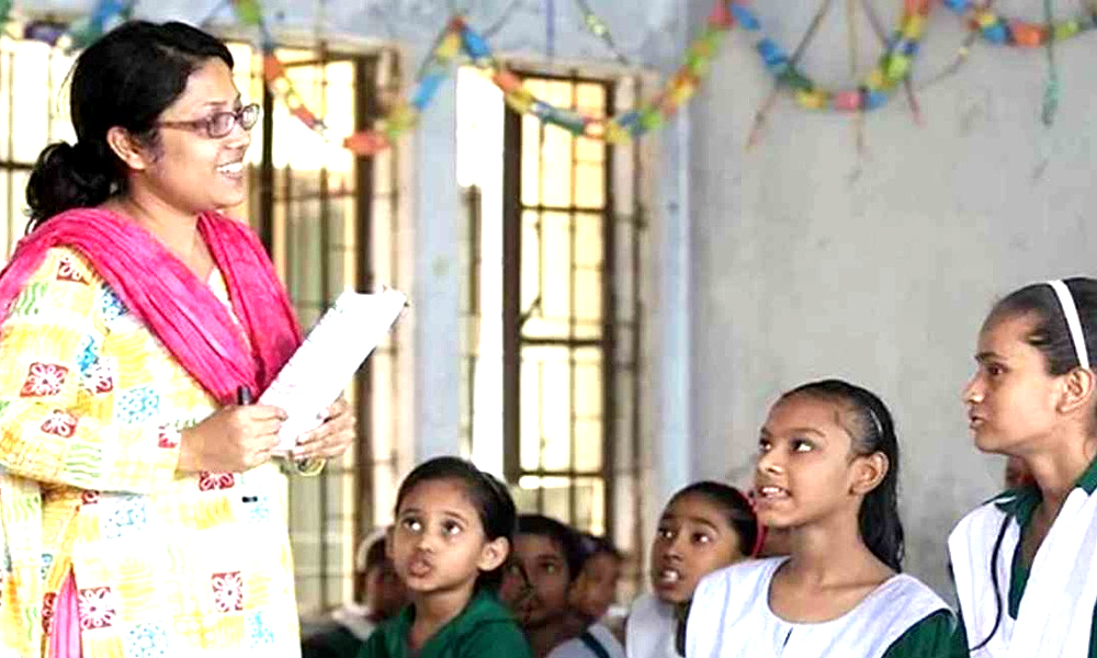 চার সন্তানকে বিষ খাইয়ে, আগুন পুড়ে আত্মহত্যাচেষ্টা মায়ের!
