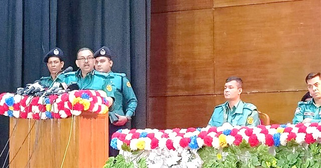 চাঁদাবাজদের তালিকা তৈরি, দুদিনের মধ্যে অভিযান: ডিএমপি কমিশনার