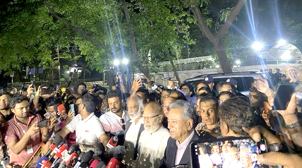 ২ ছাত্র উপদেষ্টাসহ তিনজনের পদত্যাগ দাবি বিএনপির