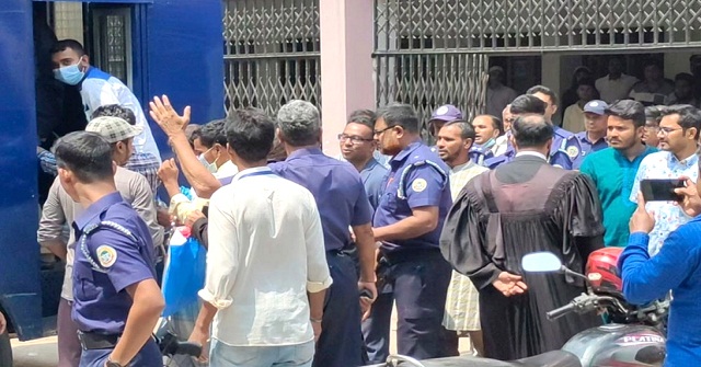বরগুনায় সাংবাদিক মাসউদ হত্যা মামলায় ৭ আসামি রিমান্ডে