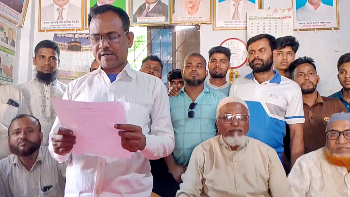হাফিজ ইব্রাহিমকে কটূক্তি করে জামায়াত নেতার ফেসবুক পোস্ট, বিএনপির প্রতিবাদ   