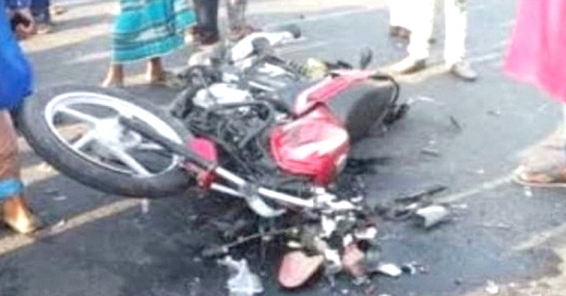 পিরোজপুরের দুই মোটরসাইকেলের সংঘর্ষে নিহত ৩