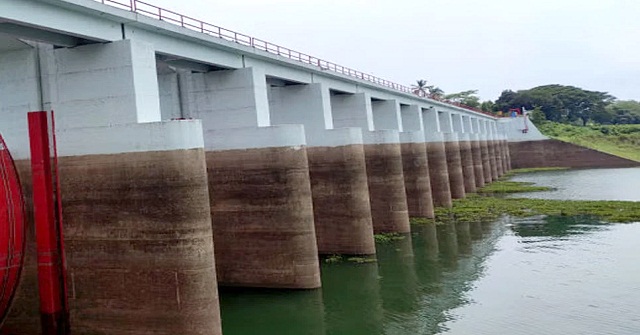  কাপ্তাই হ্রদের পানি ছাড়া হবে রাত ১০টায় : কর্ণফুলী পানি বিদ্যুৎকেন্দ্র