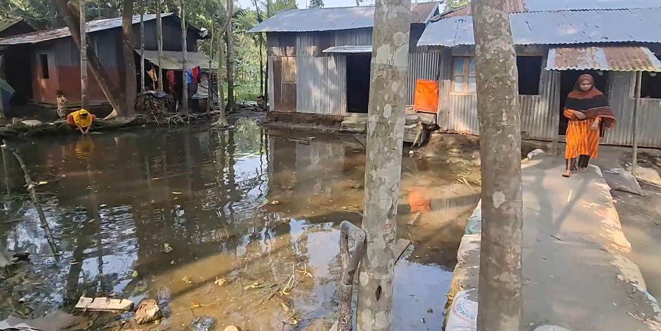 ২৫ বছর ধরে পানিবন্দী বরিশাল সিটির গাউয়াসা এলাকার বাসিন্দারা