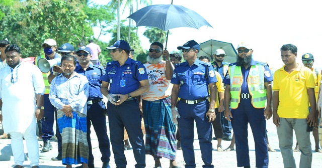 কুয়াকাটা সৈকতে পরিচ্ছন্নতা অভিযান