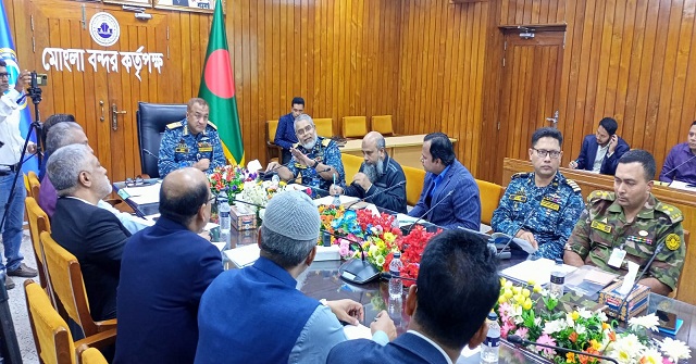বারভিডা প্রতিনিধিদের সঙ্গে মোংলা বন্দর চেয়ারম্যানের মতবিনিময়