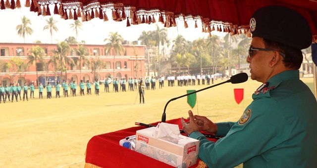 সেবা প্রত্যাশীদের সাথে উত্তম ব্যবহারের নির্দেশ বিএমপি কমিশনারের
