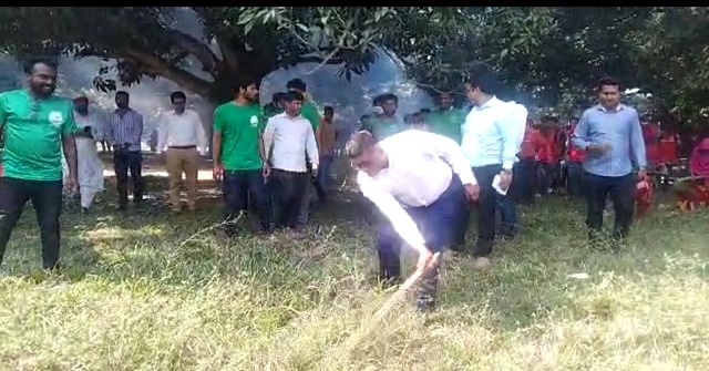 চাঁপাইনবাবগঞ্জে বিশেষ পরিচ্ছন্নতা অভিযান শুরু