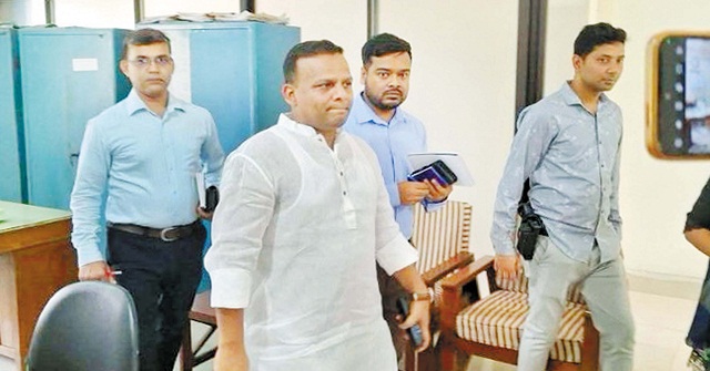 আকস্মিক বরিশাল নৌ-বন্দরে প্রতিমন্ত্রী রাজিব, অতঃপর