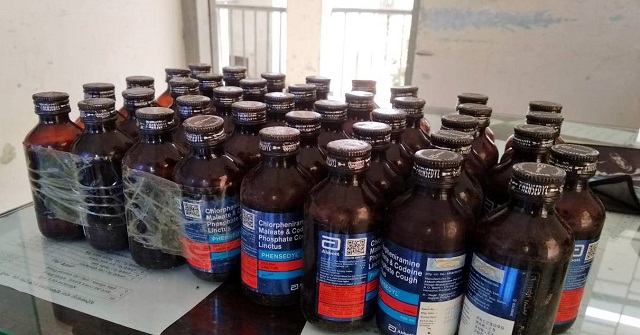 আগৈলঝাড়ায় ৪০ বোতল ফেন্সিডিল উদ্ধার