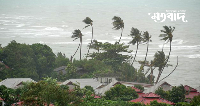 সারারাতের বৃষ্টিতে জলমগ্ন কলকাতা