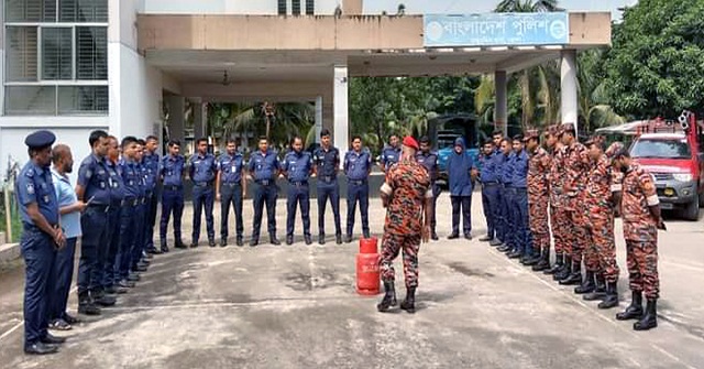 তজুমদ্দিনে অগ্নি-নির্বাপণ কর্মশালা ও মহড়া 