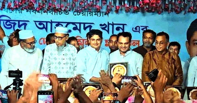 মঠবাড়িয়ায় উপজেলা চেয়ারম্যানকে সংবর্ধনা