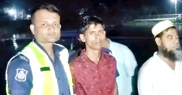 নিষেধাজ্ঞা অমান্য করে ইলিশ ধরায় জেলেক ১ বছরের কারাদণ্ড