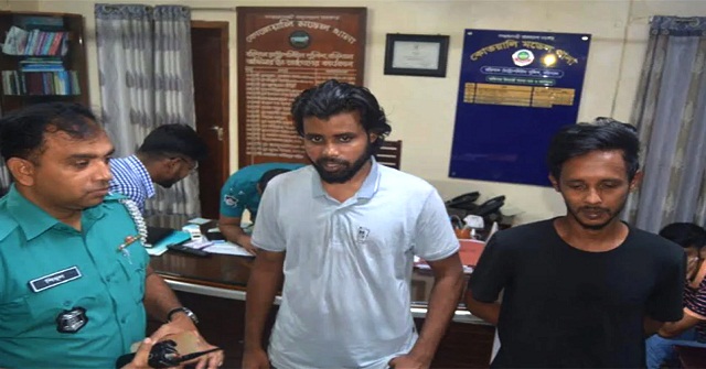 বরিশালে শিক্ষার্থীদের হাতে আটক দুই ছাত্রলীগ কর্মী জেলে