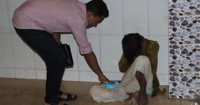  বরিশালে সিত্রাংয়ে ক্ষতিগ্রস্ত ৩ শতাধিক অসহায় মানুষের মাঝে বিতরণ