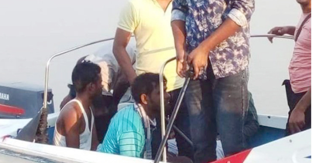 মেহেন্দিগঞ্জে চার ডাকাত আটক