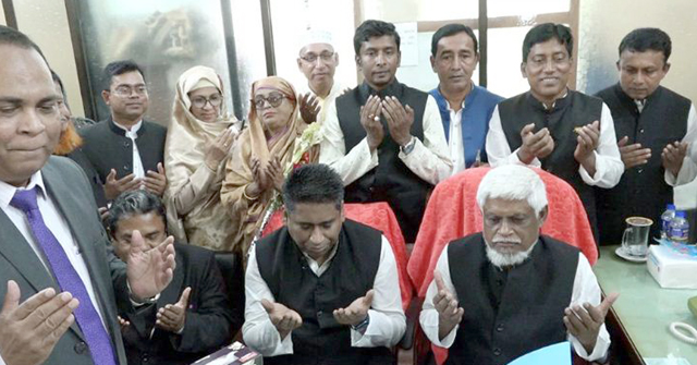 বরিশাল জেলা পরিষদ চেয়ারম্যানের দায়িত্ব গ্রহণ