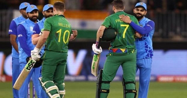 ভারতকে হারিয়ে সেমিতে এক পা ‍এগিয়ে দক্ষিণ আফ্রিকা