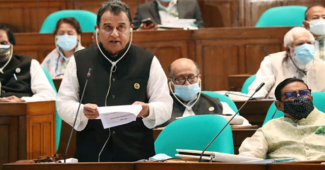 গত অর্থবছরে ৪০ হাজার কোটি টাকা বেশি রাজস্ব আদায় হয়েছে