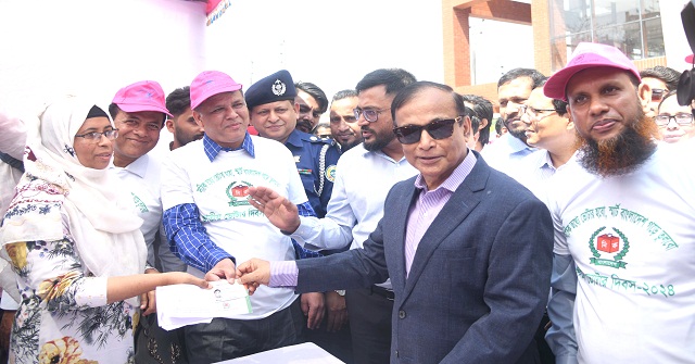  প্রধানমন্ত্রী দেশকে স্মার্ট বাংলাদেশ হওয়ার পথে এগিয়ে নিয়ে যাচ্ছেন: পানিসম্পদ প্রতিমন্ত্রী         