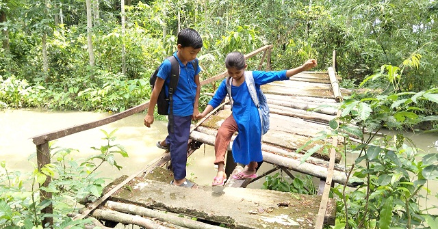 নড়বড়ে সেতু, ঝুঁকিপূর্ণ চলাচল