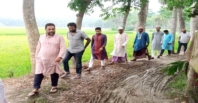 বরিশাল সদর উপজেলার পথে প্রান্তরে ছুটছেন চেয়ারম্যান প্রার্থী এসএম জাকির হোসেন 