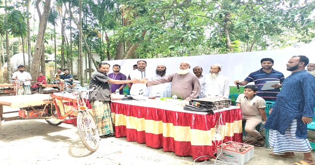 কুয়াকাটায় ধরা পড়ল ৩ মণের ৩টি পাখি মাছ