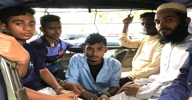 উজিরপুরে জামায়াতের বিক্ষোভ মিছিল থেকে ৭জন গ্রেফতার, ৬টি ককটেল উদ্ধার 