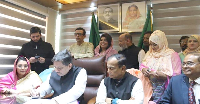 দায়িত্ব নিয়েই মসজিদের বিলে সই করলেন মেয়র খোকন