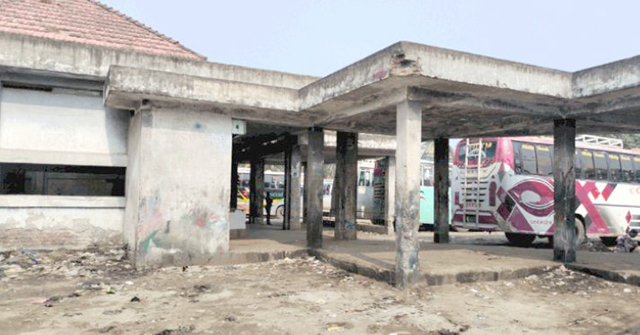 অস্তিত্ব বিলীনের পথে বীরশ্রেষ্ঠ মোস্তফা কামাল বাস টার্মিনাল 