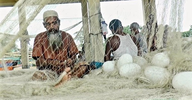 নিষেধাজ্ঞার দু’দিনেও বরগুনায় শুরু হয়নি চাল বিতরণ