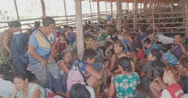 মিয়ানমার থেকে পালিয়েছে ১০ হাজার মানুষ