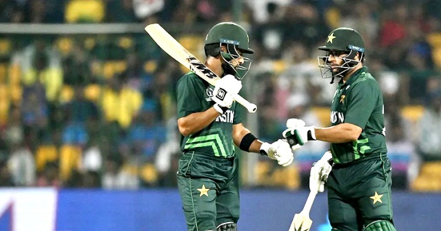 ওপেনিংয়ে উড়ন্ত সূচনা পাকিস্তানেরও
