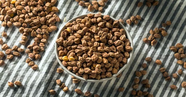 যে ৬ কারণে শীতে প্রতিদিন ছোলা খাবেন