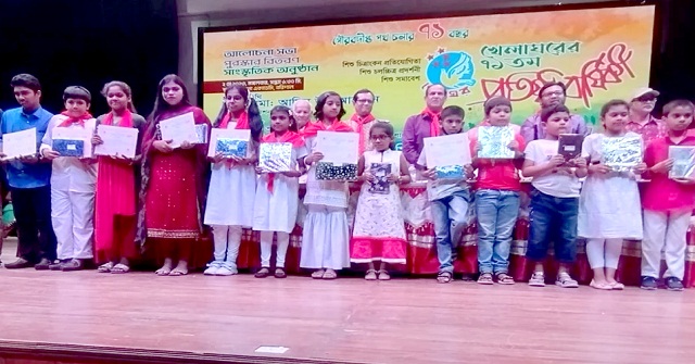 মালয়েশিয়ায় বাংলাদেশ হাইকমিশনে স্মারকলিপি প্রদান