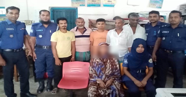  মুক্তির প্রথম দিনেই কোটিতে পা ‘গাঙ্গু’ আলিয়ার