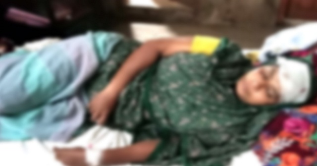 মঠবাড়িয়ায় গৃহবধূকে কুপিয়ে জখেমর ৪ দিনেও মামলা নেয়নি পুলিশ