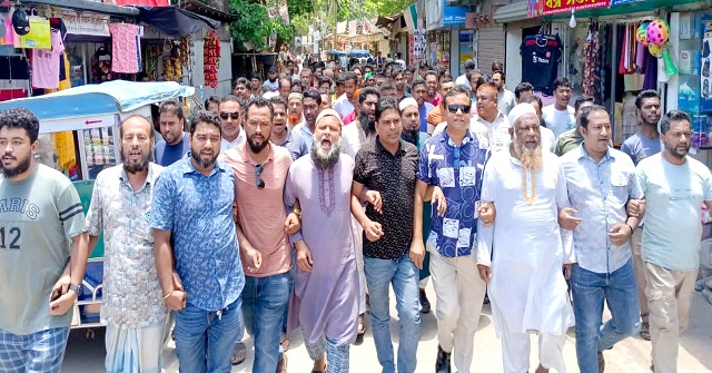 প্রেমের টানে বরিশালে জার্মান নারী