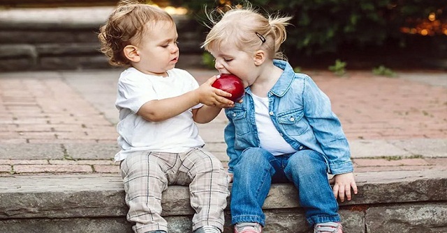 সন্তানের বাড়ন্ত বয়সে যা শেখাবেন