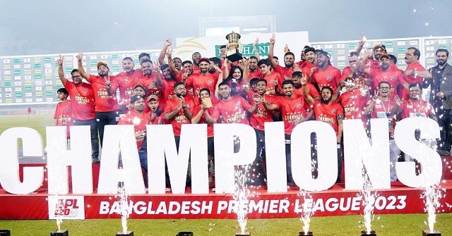 রোমাঞ্চকর লড়াইয়ে কুমিল্লার চতুর্থ শিরোপা