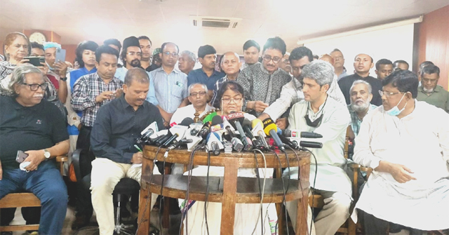 মাটির দেয়াল ধ্বসে গৃহবধূর মৃত্যু
