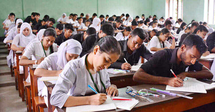 ২৪ জুলাইয়ের এইচএসসি পরীক্ষাও স্থগিত: শিক্ষা উপদেষ্টা