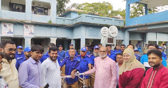 শেখ হাসিনা গ্রামপুলিশদের উন্নয়নে কাজ করছেন: প্রাণিসম্পদমন্ত্রী